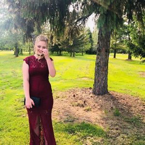 Meet your Posher, Roxanne